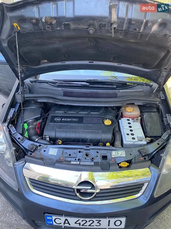 Opel Zafira 2006 photo 2