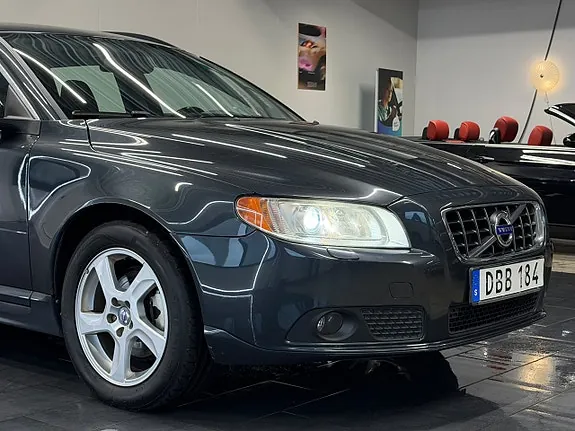 Volvo V70 2011 photo 5