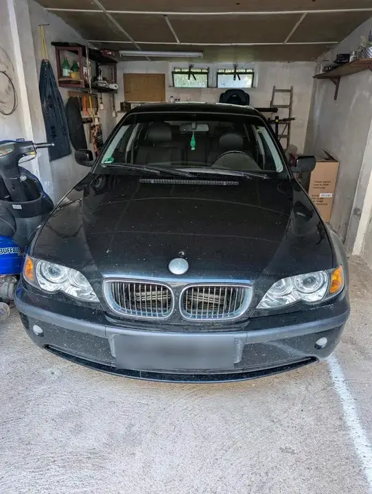 BMW 318I