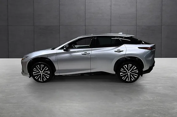 Lexus Rz450E 2024 photo 2