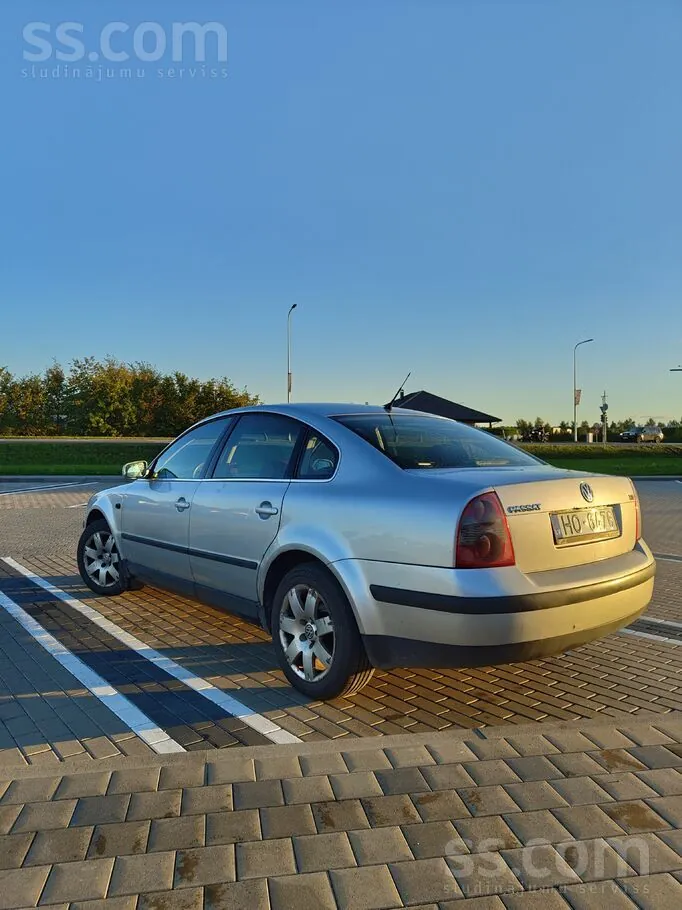 Volkswagen Passat 2001 photo 3