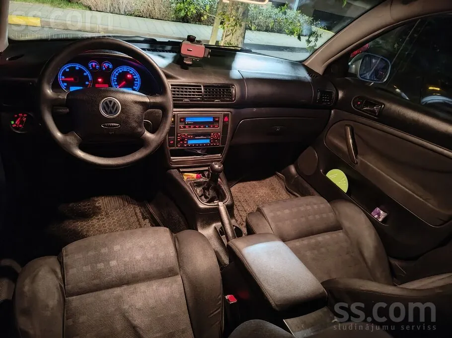 Volkswagen Passat 2001 photo 5