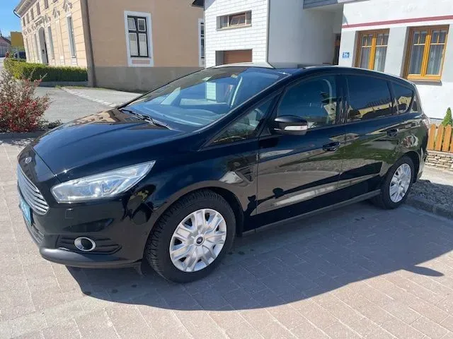Ford S-Max