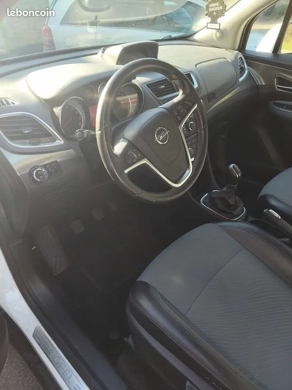 Opel Mokka 2013 photo 2