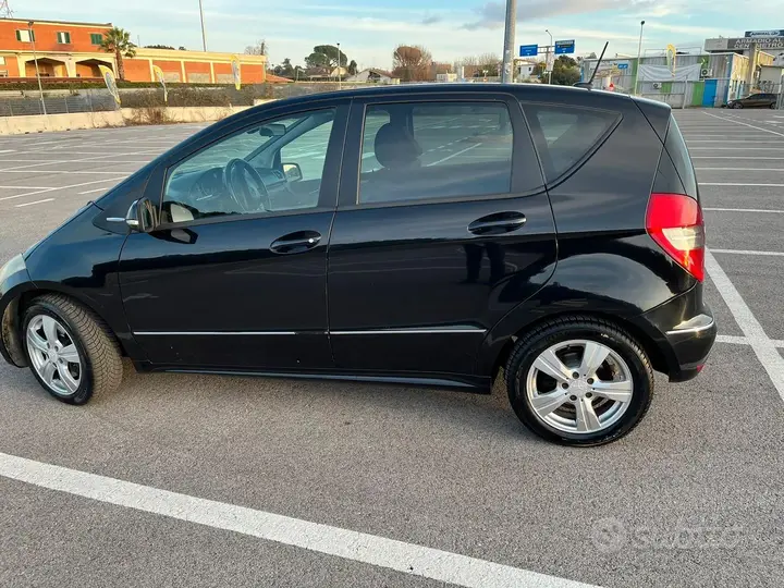 Mercedes-Benz A 200 Cdi 2009 photo 2