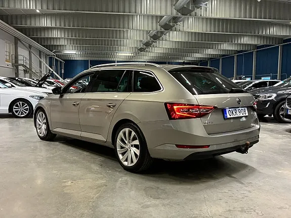 Skoda Superb 2017 photo 5