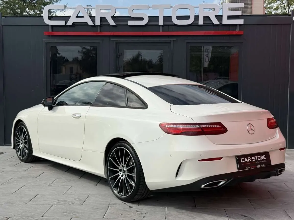 Mercedes-Benz E-Class 2017 photo 4