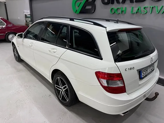 Mercedes-Benz C180
