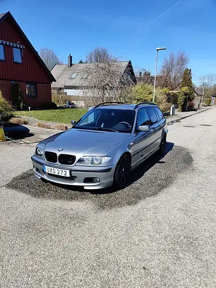 BMW 330I