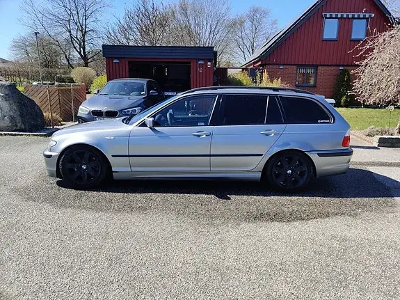 BMW 330I 2004 photo 2