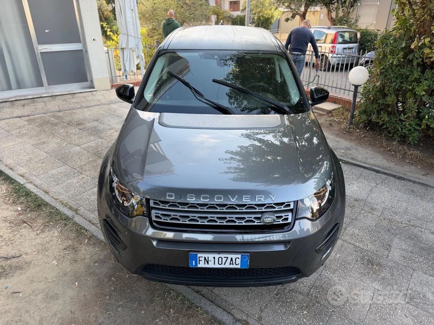 Land Rover Discovery Sport 2018 photo 4