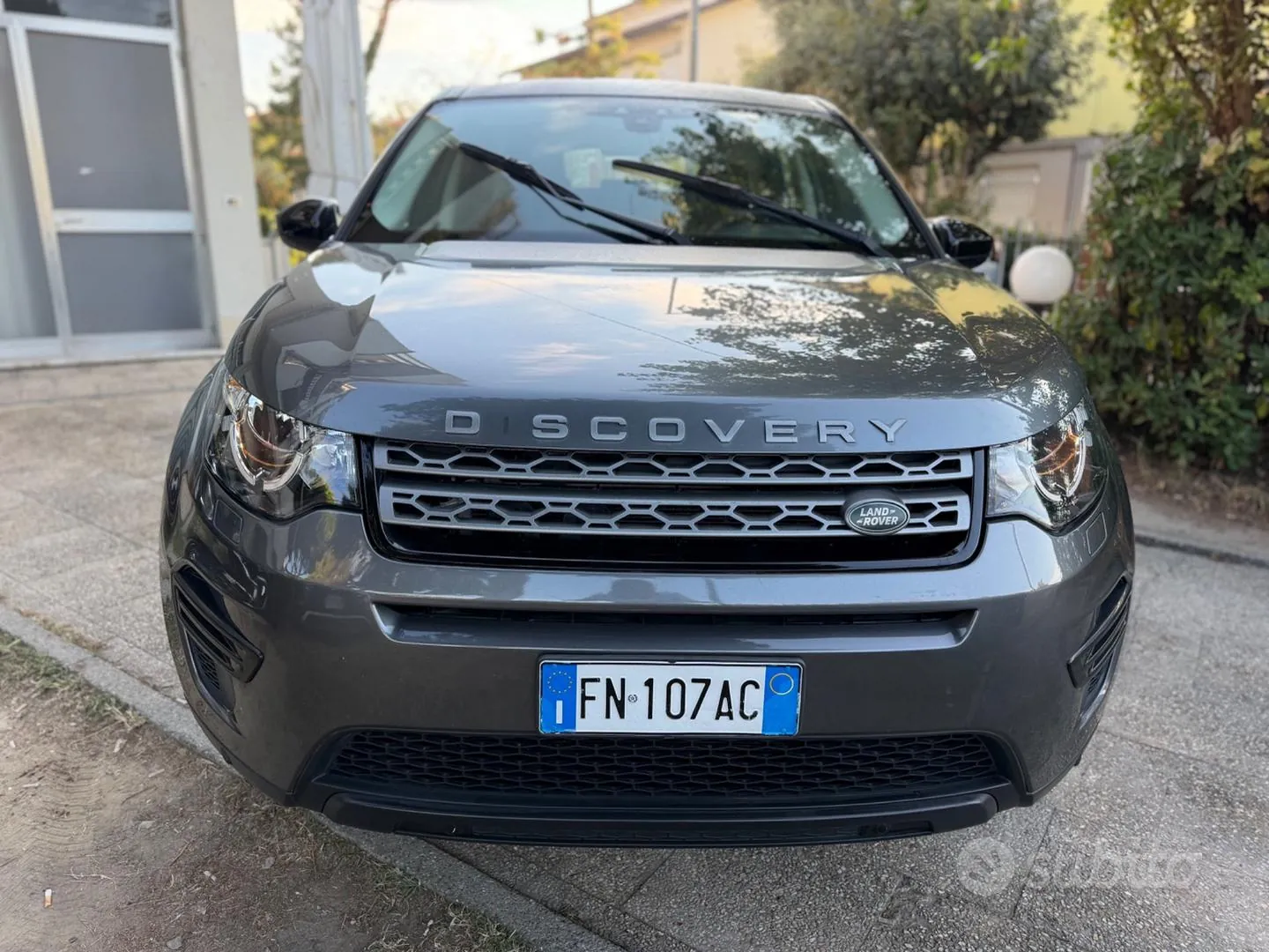 Land Rover Discovery Sport 2018 photo 5