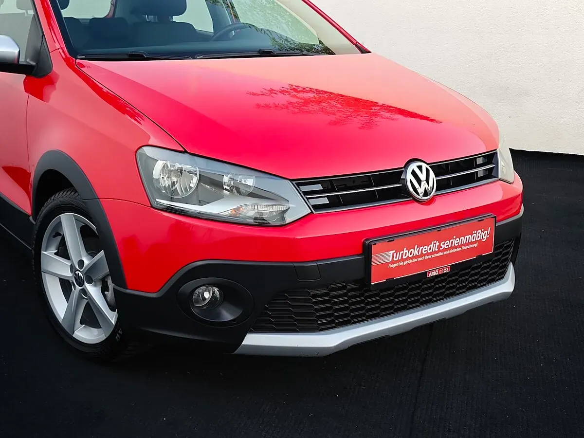 Volkswagen Polo 2013 photo 2