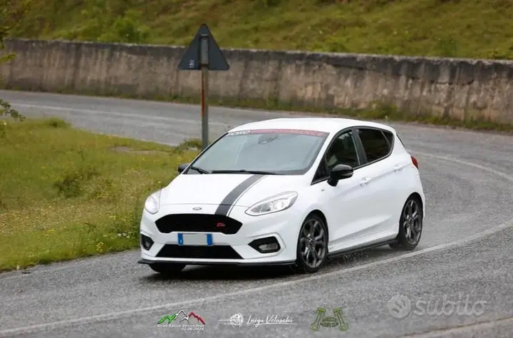Ford Fiesta 2020 photo 2
