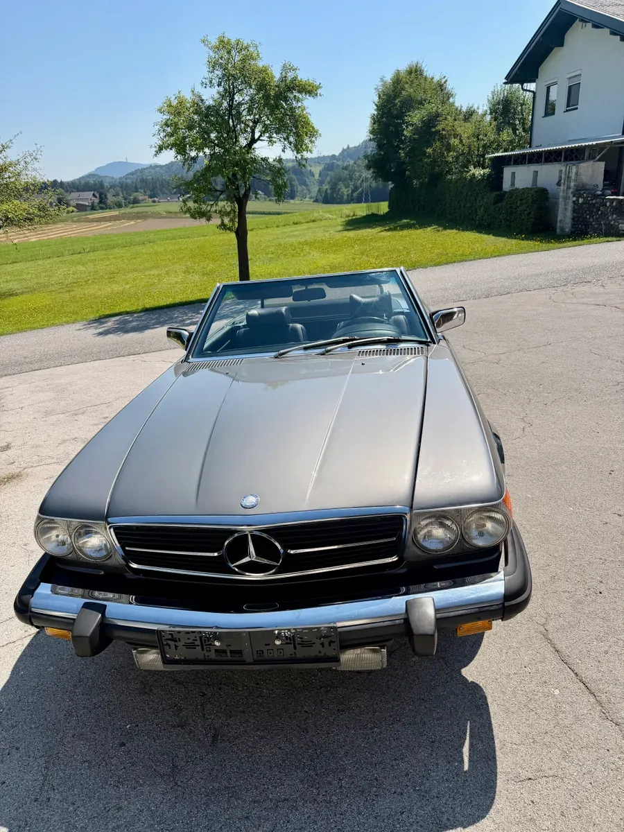 Mercedes-Benz Sl-Class 1976 photo 2