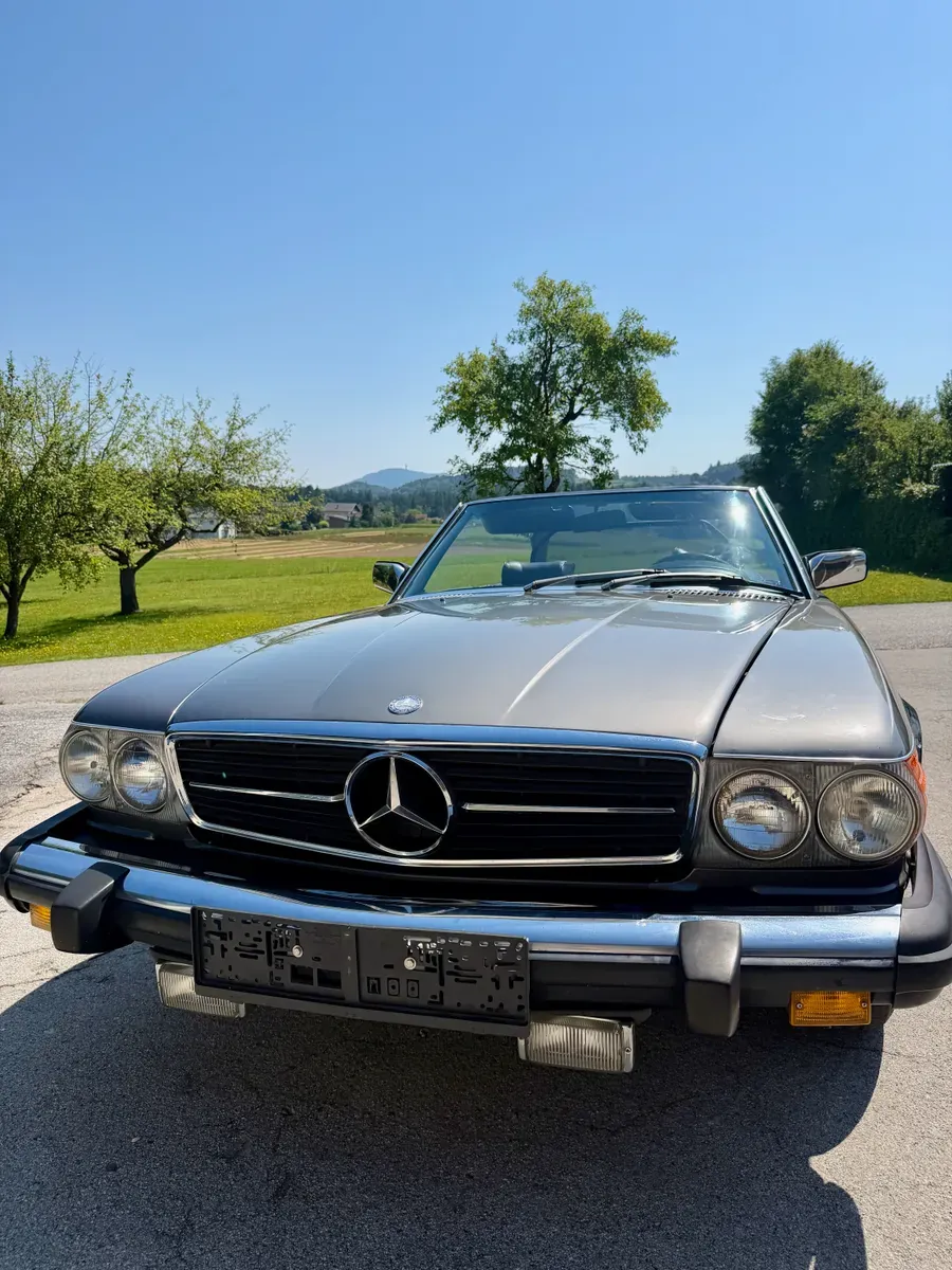 Mercedes-Benz Sl-Class 1976 photo 3