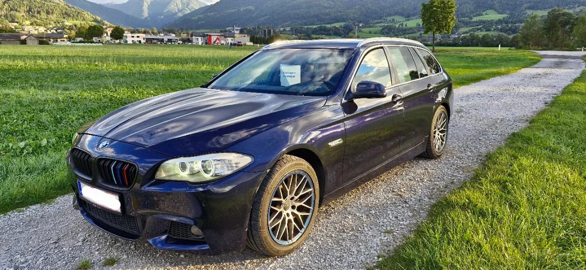 BMW 5 Series 2012 photo 2