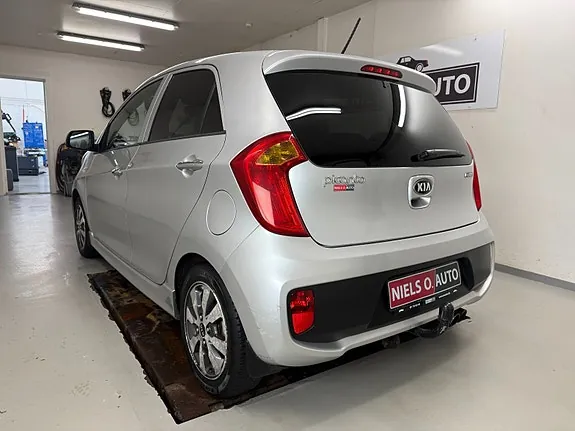 Kia Picanto 2015 photo 3