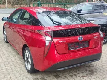 Toyota Prius 2019 photo 2