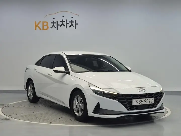 Hyundai Avante 2022 photo 4