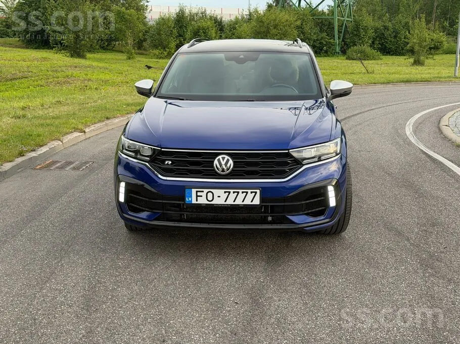 Volkswagen T-Roc 2020 photo 2