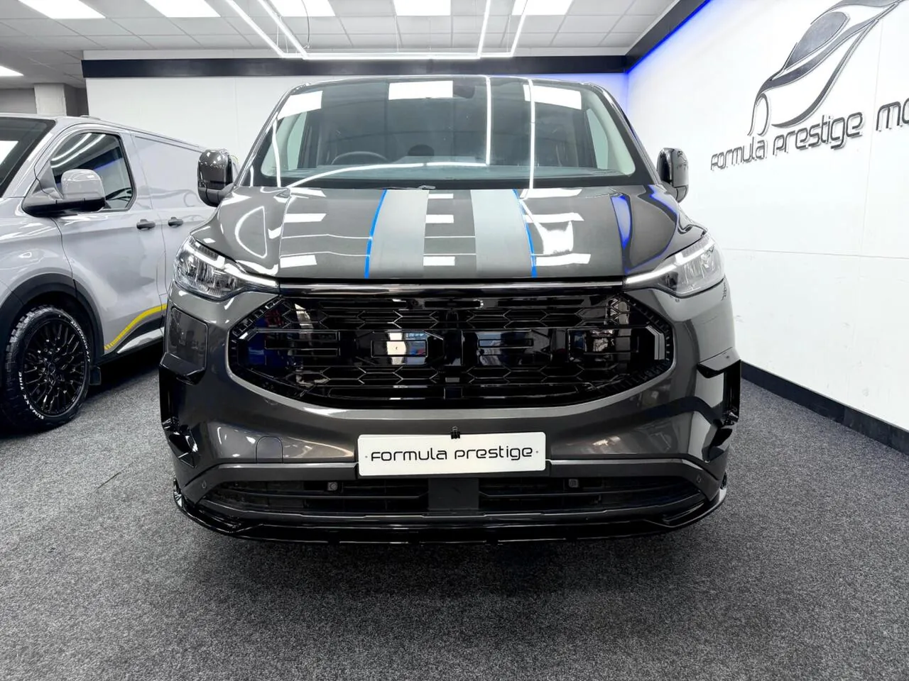 Ford Transit Custom 2025 photo 2