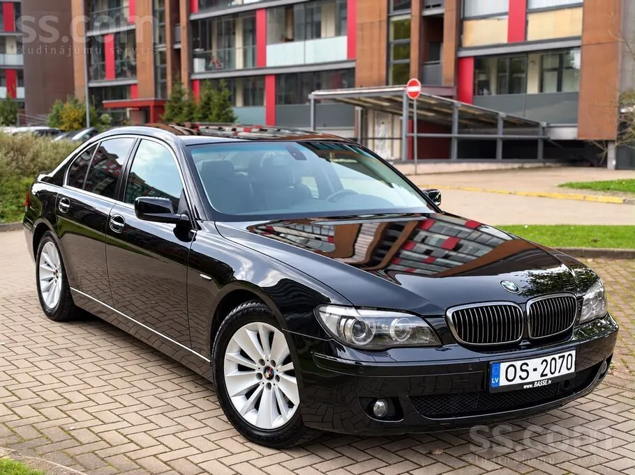 BMW 730