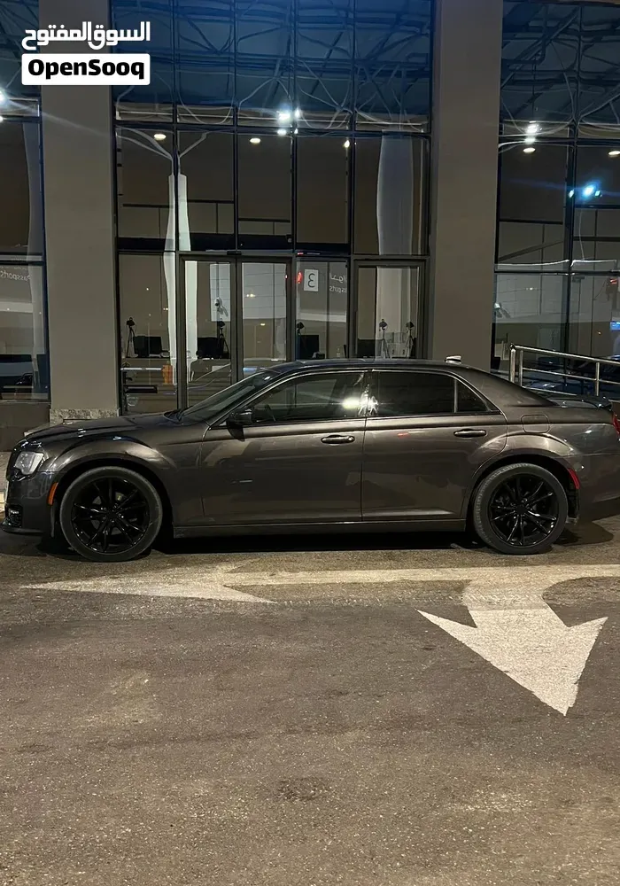 Chrysler 300 2016 photo 2