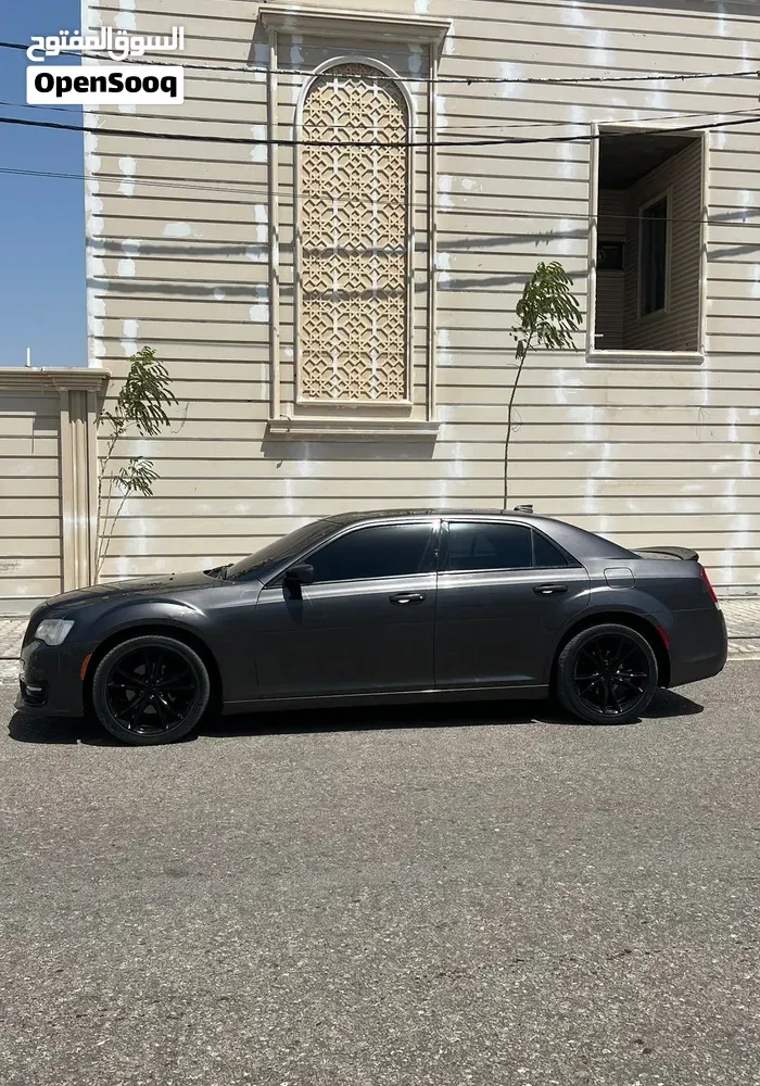 Chrysler 300 2016 photo 3