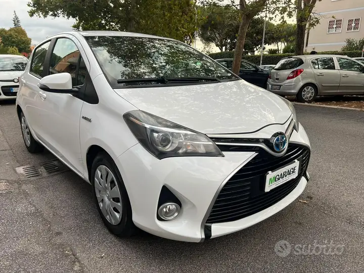 Toyota Yaris 2017 photo 3