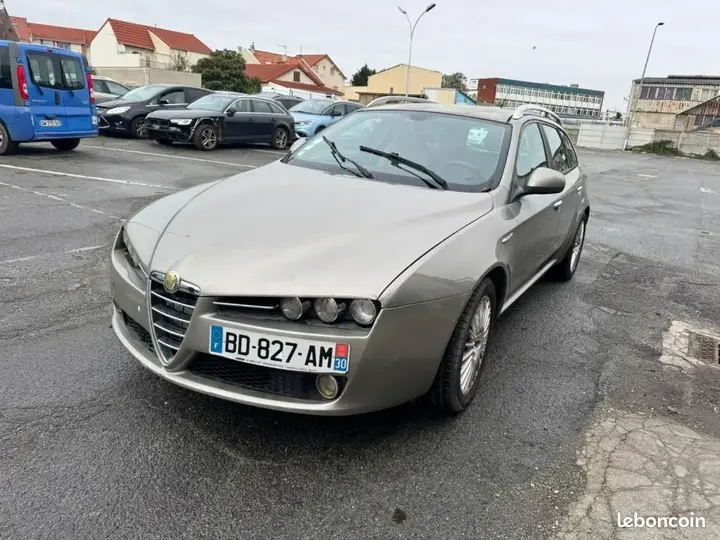 Alfa Romeo 159 2007 photo 2