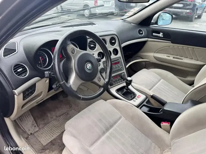 Alfa Romeo 159 2007 photo 5