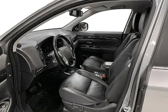 Mitsubishi Outlander 2018 photo 3