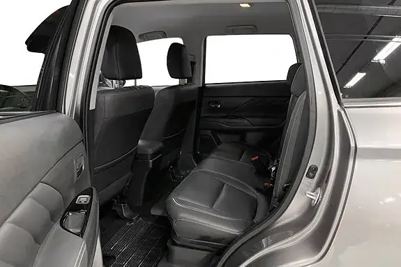 Mitsubishi Outlander 2018 photo 4