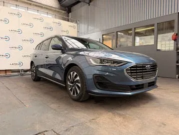 Ford Focus 2023 photo 2