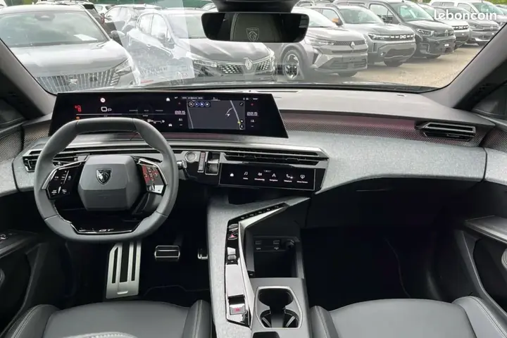 Peugeot 5008 2025 photo 3