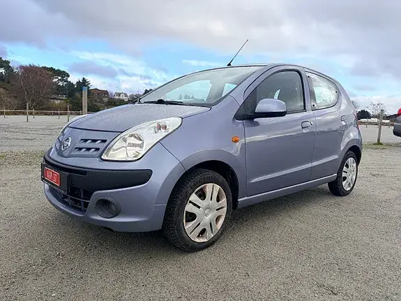 Nissan Pixo