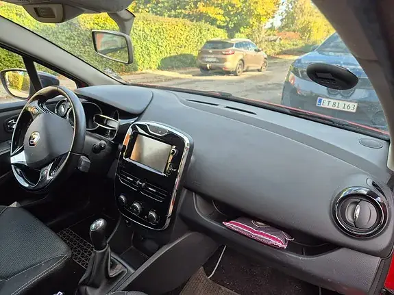 Renault Clio Iv 2014 photo 3