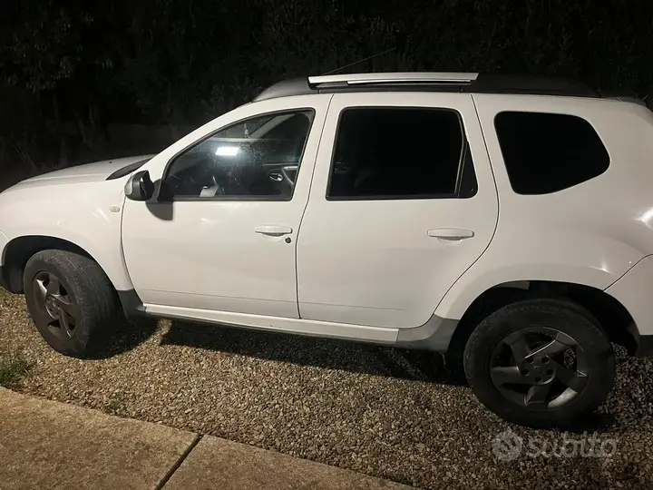 Dacia Duster 2013 photo 4