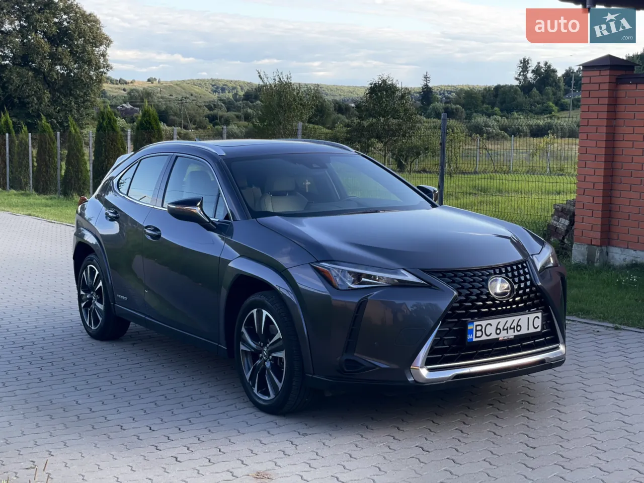 Lexus Ux 2022 photo 3