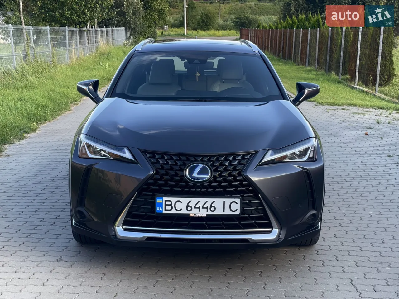 Lexus Ux 2022 photo 2