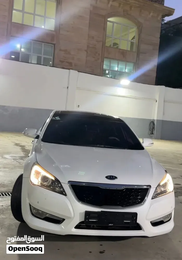 Kia Cadenza 2011 photo 2