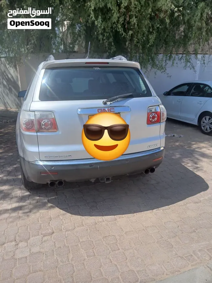 GMC Acadia 2010 photo 4