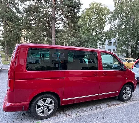 Volkswagen Multivan 2015 photo 2
