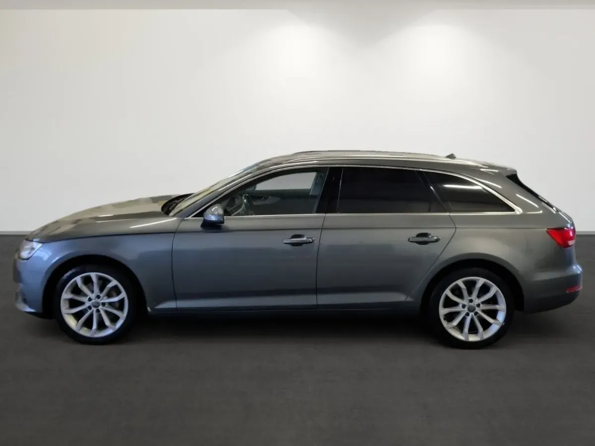 Audi A4 2016 photo 2