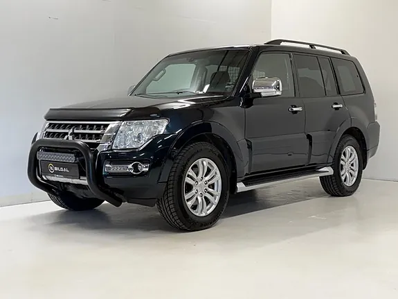 Mitsubishi Pajero 2016 photo 3