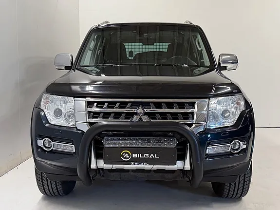 Mitsubishi Pajero 2016 photo 2