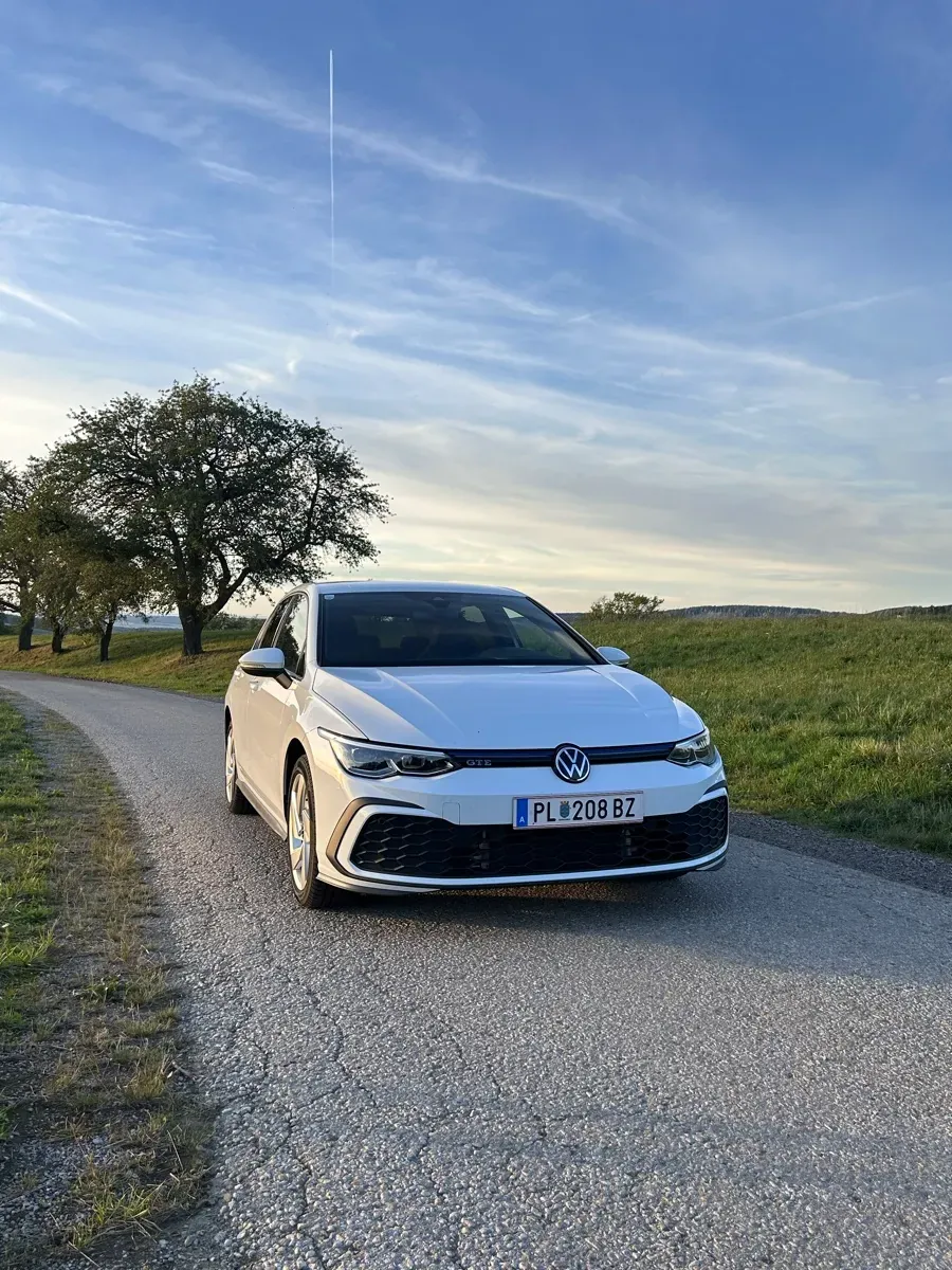 Volkswagen Golf 2021 photo 2