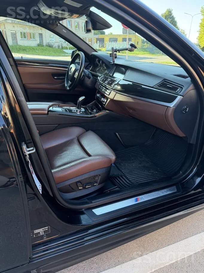 BMW 530 2011 photo 5