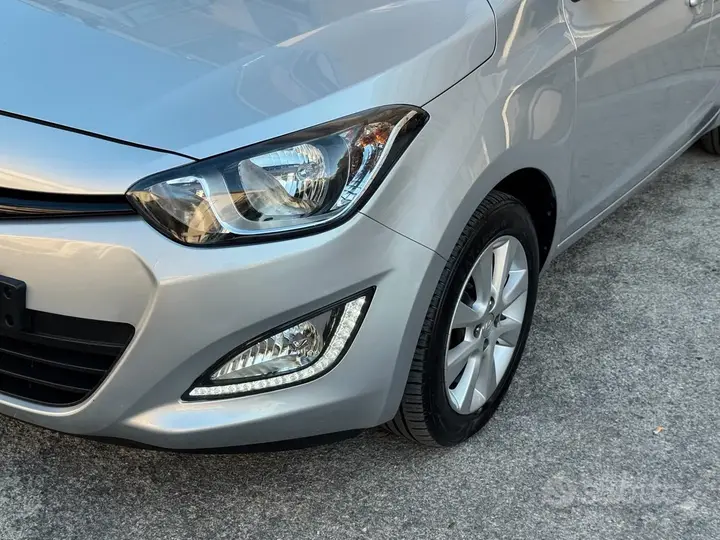 Hyundai I20 2014 photo 4
